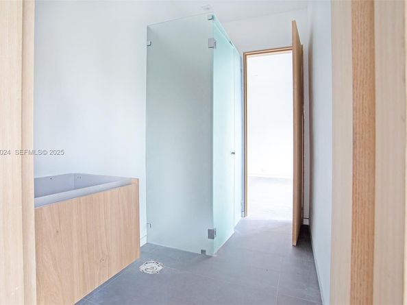 1105 SW 22nd Ter, Miami FL 33129