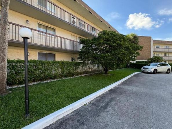 7480 NW 17th St 103, Plantation FL 33313