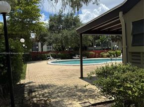 7480 NW 17th St 103, Plantation FL 33313