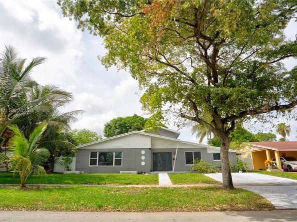 225 NE 175th St, North Miami Beach FL 33162