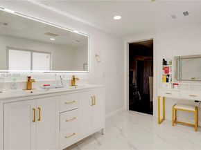 225 NE 175th St, North Miami Beach FL 33162