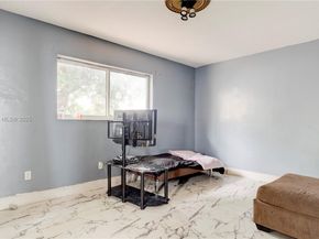225 NE 175th St, North Miami Beach FL 33162