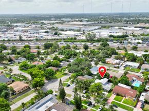 225 NE 175th St, North Miami Beach FL 33162