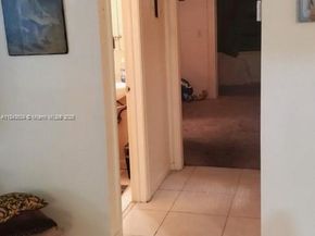 1050 North Dr B, Delray Beach FL 33445