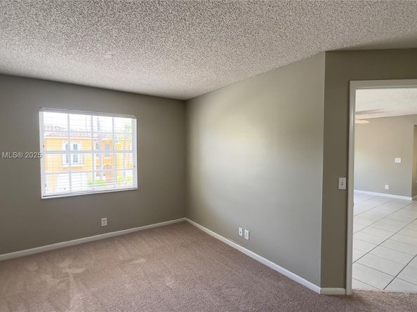 1145 Lake Shore Dr 205, Lake Park FL 33403