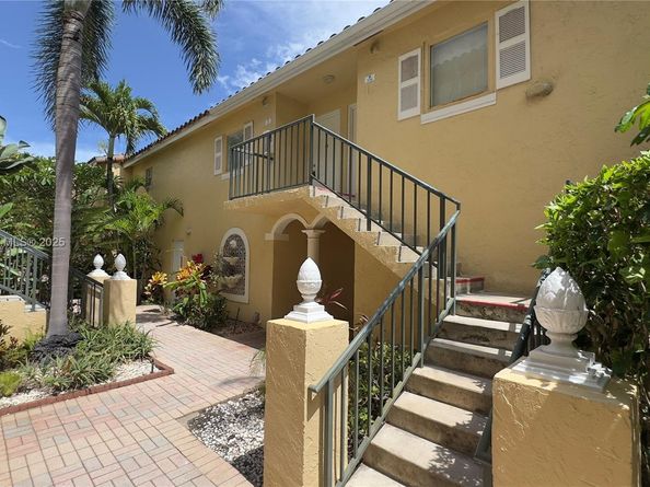 1145 Lake Shore Dr 205, Lake Park FL 33403