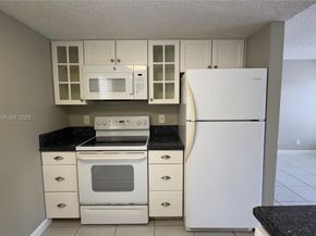 1145 Lake Shore Dr 205, Lake Park FL 33403
