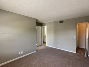 1145 Lake Shore Dr 205, Lake Park FL 33403
