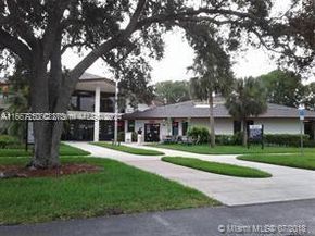 701 SW 142nd Ave 104S, Pembroke Pines FL 33027