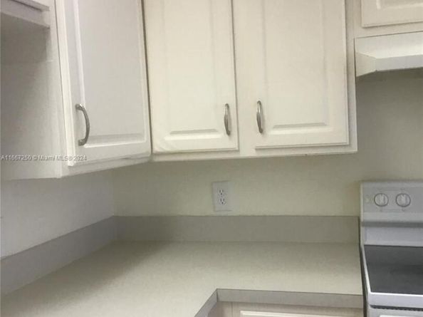 701 SW 142nd Ave 104S, Pembroke Pines FL 33027