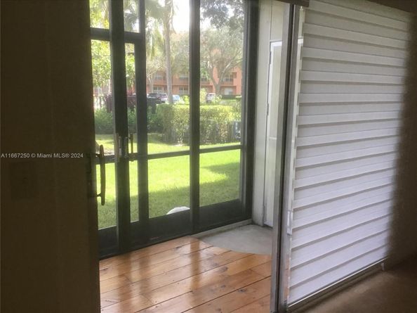 701 SW 142nd Ave 104S, Pembroke Pines FL 33027