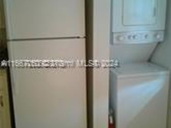 701 SW 142nd Ave 104S, Pembroke Pines FL 33027