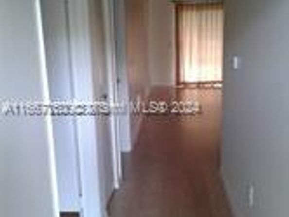 701 SW 142nd Ave 104S, Pembroke Pines FL 33027