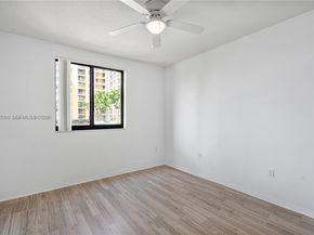 100 N Federal Hwy 643, Fort Lauderdale FL 33301