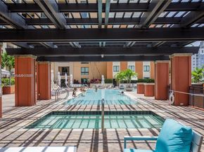 100 N Federal Hwy 643, Fort Lauderdale FL 33301