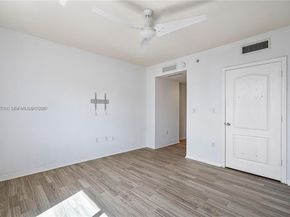 100 N Federal Hwy 643, Fort Lauderdale FL 33301