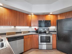 100 N Federal Hwy 643, Fort Lauderdale FL 33301