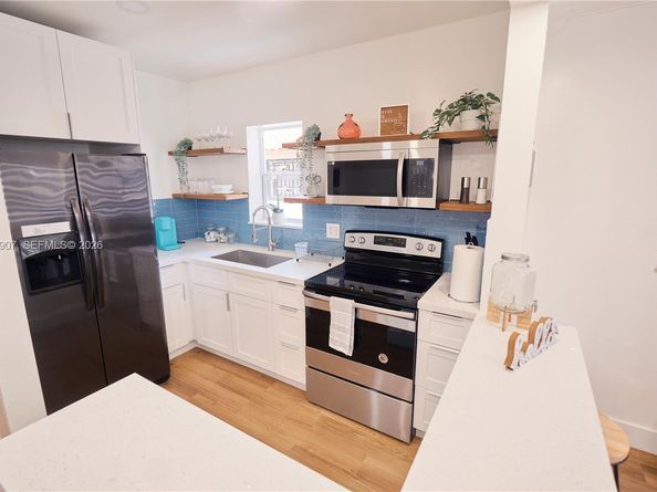 1232 SW 30th Pl, Miami FL 33135