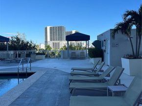 1871 NW S River Dr 1402, Miami FL 33125