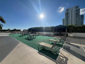 1871 NW S River Dr 1402, Miami FL 33125