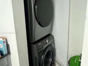 1871 NW S River Dr 1402, Miami FL 33125