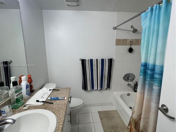 1871 NW S River Dr 1402, Miami FL 33125