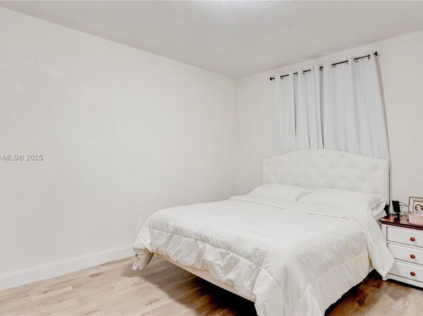 7315 SW 127th Ct, Miami FL 33183