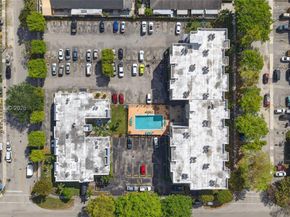 3181 SW 13th St 416, Miami FL 33145