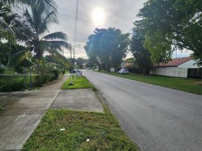 11520 SW 136th St, Miami FL 33176