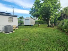11520 SW 136th St, Miami FL 33176
