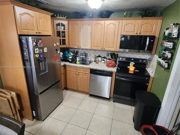 11520 SW 136th St, Miami FL 33176