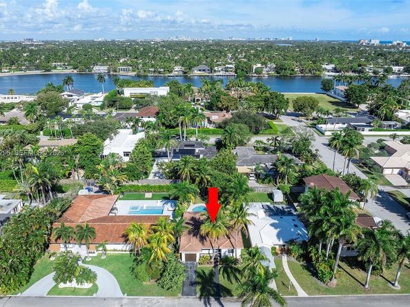 1111 Adams St, Hollywood FL 33019