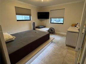 1111 Adams St, Hollywood FL 33019