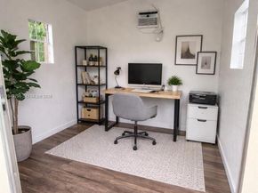 1111 Adams St, Hollywood FL 33019