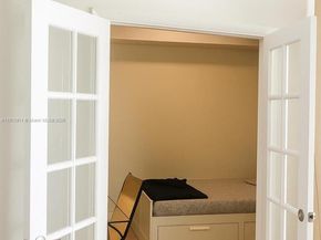 910 Bay Dr 29, Miami Beach FL 33141