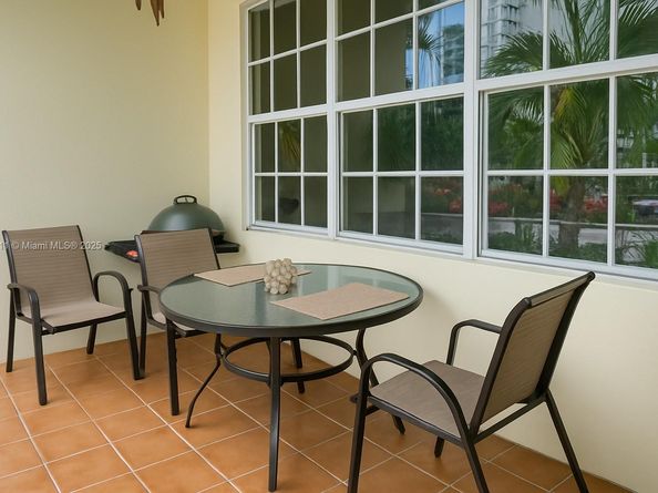 910 Bay Dr 29, Miami Beach FL 33141