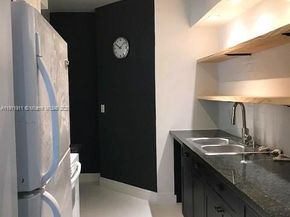 910 Bay Dr 29, Miami Beach FL 33141