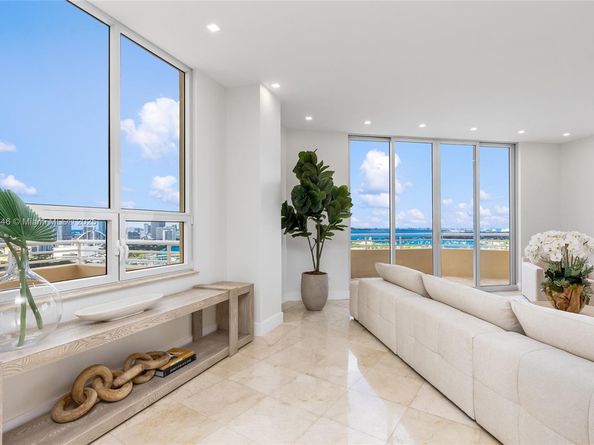 808 Brickell Key Dr 3901, Miami FL 33131