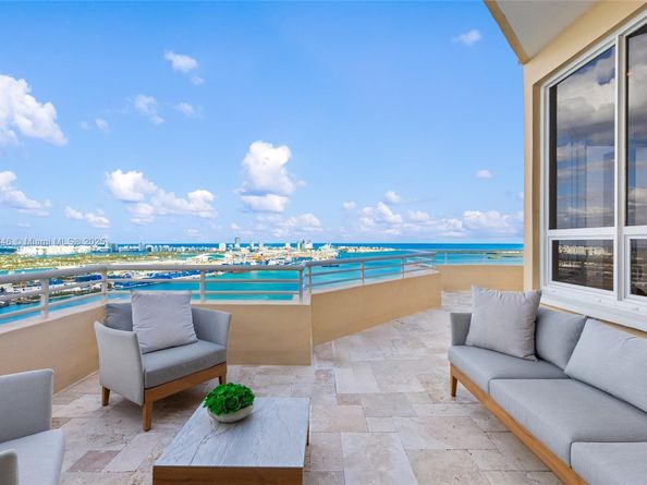 808 Brickell Key Dr 3901, Miami FL 33131