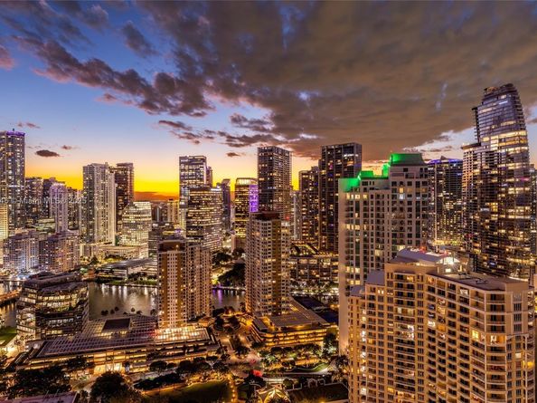 808 Brickell Key Dr 3901, Miami FL 33131