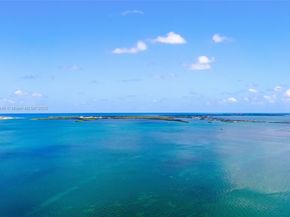 808 Brickell Key Dr 3901, Miami FL 33131