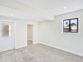 10100 SW 38th Ter, Miami FL 33165