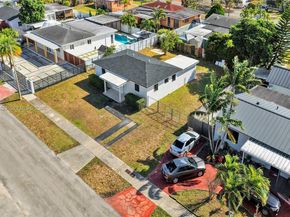 10100 SW 38th Ter, Miami FL 33165