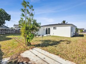 10100 SW 38th Ter, Miami FL 33165