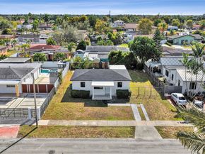 10100 SW 38th Ter, Miami FL 33165