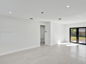 10100 SW 38th Ter, Miami FL 33165