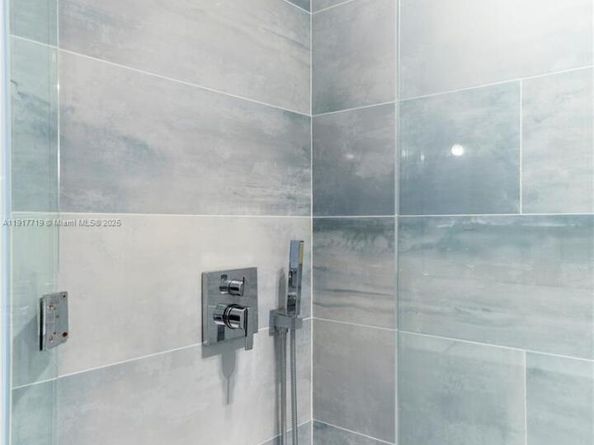 1100 West Ave 1515, Miami Beach FL 33139