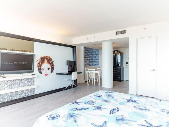 1100 West Ave 1515, Miami Beach FL 33139