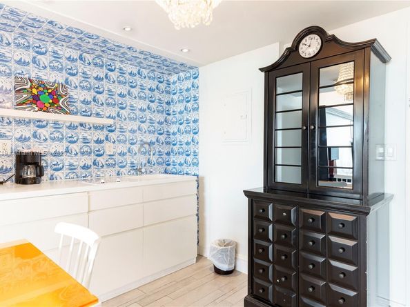 1100 West Ave 1515, Miami Beach FL 33139