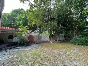 5900 NE 5th Ave, Miami FL 33137
